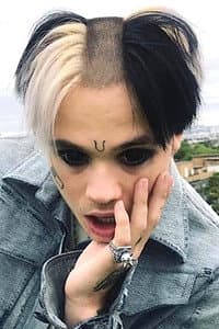 Bexey in Lil Peep: Everybody’s Everything