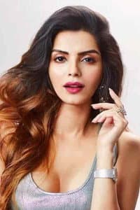 Sonali Raut in The Xposé