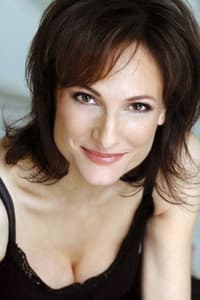Susan Angelo in Compound Fracture