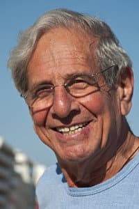 Chaim Topol in Before Winter Comes