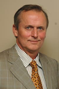 John Grisham in Francis Ford Coppola Directs 'John Grisham's the Rainmaker'