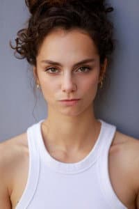 Salomé Benitha in Merde