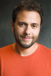 Vinicius Zinn in Stay