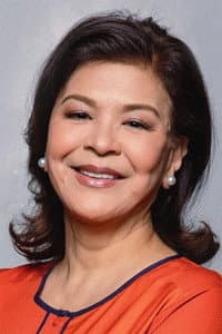 Sandy Andolong in First Love