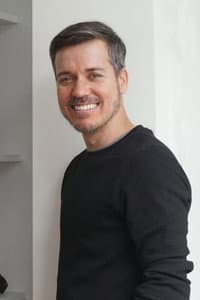 Juan Carlos Pastor Izurieta in Corazón delator
