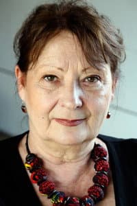 Yveline Hamon in Nés de la mère du monde