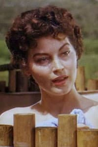 Tatiana Mogambo in Karma - Enigma do Medo