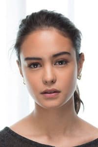 Courtney Eaton in Parachute