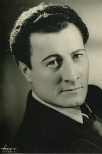 Jacques Erwin in Les Cinq Gentlemen maudits
