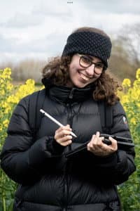 Léonie Beusquart in Niaise pas avec la Puck