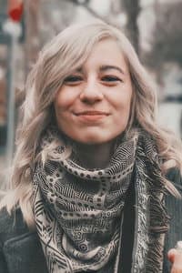 Amy Nelson in A Date with Markiplier