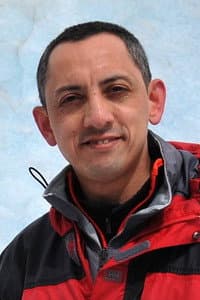 Arturo E. Quintana in Ven a jugar