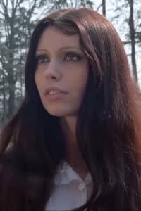 Claudia Coste in Les désaxées