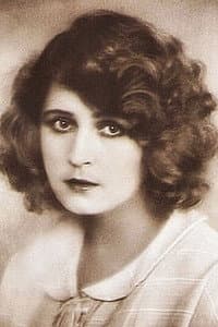 Xenia Desni in Madame wagt einen Seitensprung
