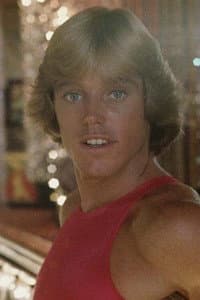 Greg Bradford in Lovelines