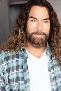 Darren Lee Cupp in Idle Girl