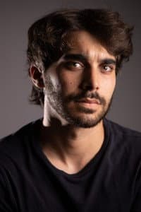Héctor Juezas in Nubes Rojas