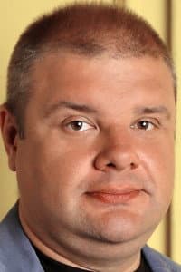 Aleksandr Grishayev in По контуру лица