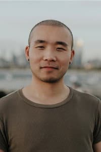 Vee Shi in Time and Tide