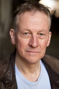 Iain MacRae in Roimh Ghaoth a' Gheamhraidh