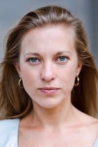 Hannah Prasse in Last Date