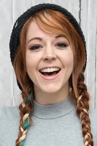 Lindsey Stirling in Darci Lynne: My Hometown Christmas