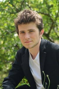 Victor Ezenfis in Petit bassin