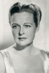 Selena Royle in Smart Woman