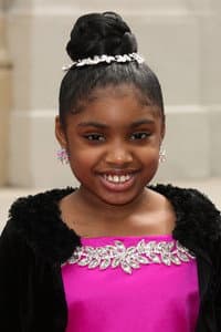 Brianni Walker in Niara