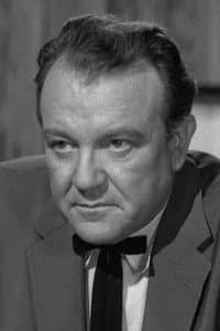 Hugh Sanders in Cave of Outlaws
