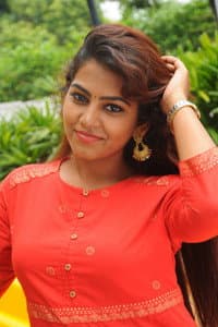 Archana in Kuttram Purinthal