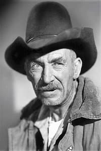 Andy Clyde in Calling Hubby's Bluff