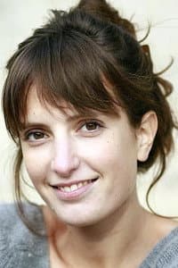 Noémie Landreau in Calzone