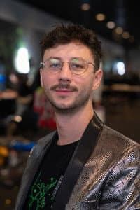 Aurélien Gilles in Les Burgers volants