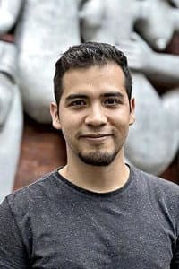 Gerardo del Razo in Los días particulares