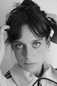 Pauline Bélier in Un balcon sur la mer