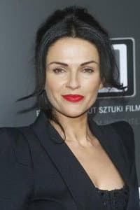 Magdalena Szczerbowska-Wojnarowska in Chryzantemy
