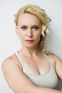 Paulina Holtz in Taxi A