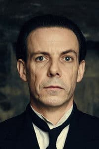 Noah Taylor in The Nostradamus Kid