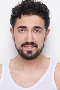 Sergio María in El establo