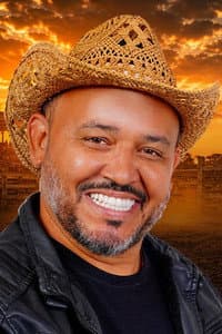 Jailson Santos in Cavaleiros Do Forró – Beber e Amar - Ao Vivo em Maceió