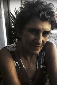 Paula Só in Caiu