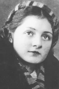 Yuliya Predtechenskaya in Переход