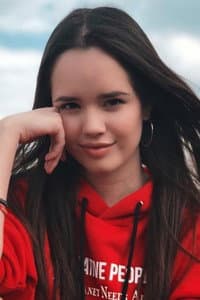 Saraí Meza in Kally's Mashup: Un cumpleaños muy Kally