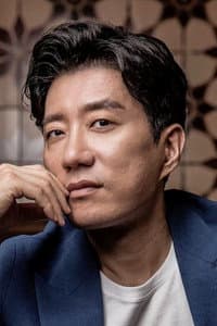 Kim Myung-min in V.I.P.