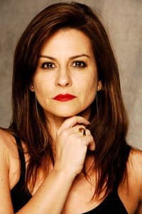 Naura Schneider in Vidas Partidas