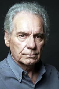 Hugo Arana in Reparaciones