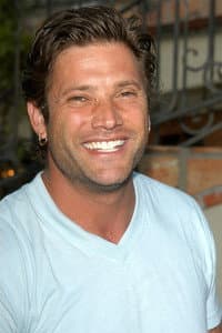 Sasha Mitchell in Parent Trap: Hawaiian Honeymoon
