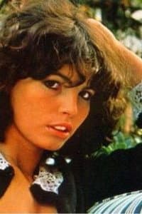 Paola Morra in As Filhas do Fogo