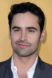 Jesse Bradford in Far from Home: The Adventures of Yellow Dog